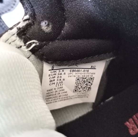 Jordan 1 Retro High Satin Black Toe 2019 Women's Size 6 - Picture 14 of 15